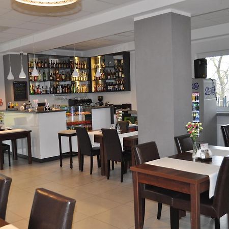 Hotel Trojan ล็องเดก-ซดรุย ภายนอก รูปภาพ
