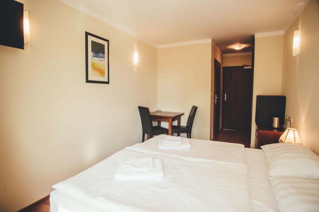 Hotel Trojan ล็องเดก-ซดรุย ภายนอก รูปภาพ