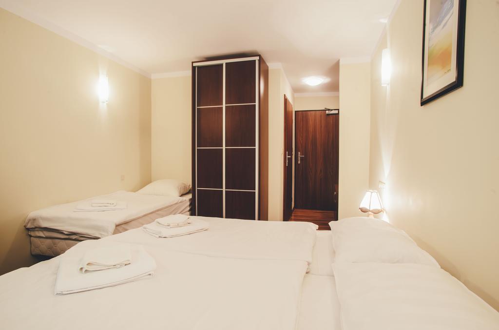 Hotel Trojan ล็องเดก-ซดรุย ภายนอก รูปภาพ