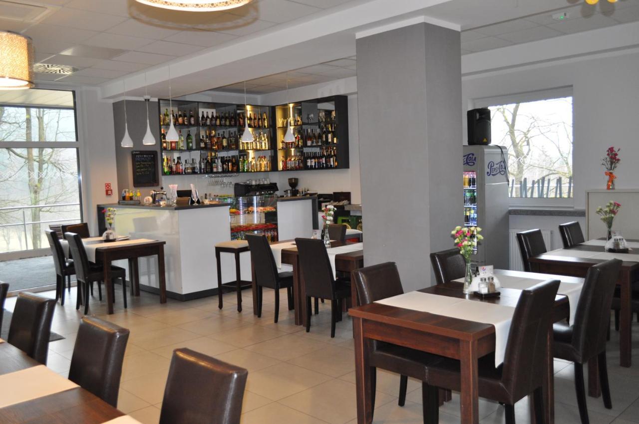 Hotel Trojan ล็องเดก-ซดรุย ภายนอก รูปภาพ